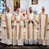 Nowi diakoni u jezuitów