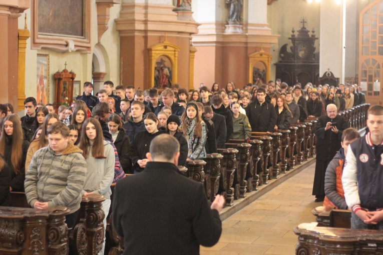 Rekolekcje wielkopostne dla młodych w Legnicy