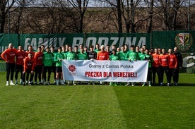 Piłkarski Śląsk Wrocław gra z Caritas