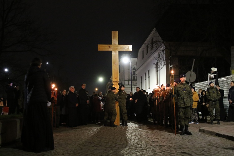 Płock. Droga Krzyżowa na Starym Mieście