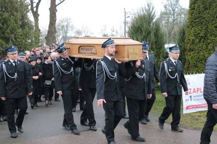 Pałuki. Pogrzeb ks. kan. Józefa Pokorskiego (1942-2024)