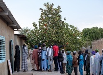 Senegalczycy wybierają prezydenta, Kościół apeluje o spokój i rozsądek