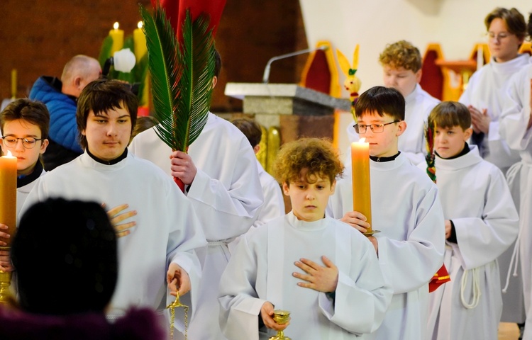 Służba liturgiczna parafii Chrystusa Odkupiciela Człowieka w Olsztynie