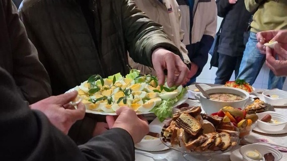 Caritas i wolontariusze przygotowali pomoc świąteczną.