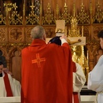 Liturgia Męki Pańskiej w radomskiej katedrze.