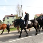 Wielkanocna procesja konna w Ostropie