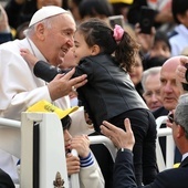 Franciszek: Odkryjmy męstwo Jezusa i uczmy się go ze świadectwa świętych