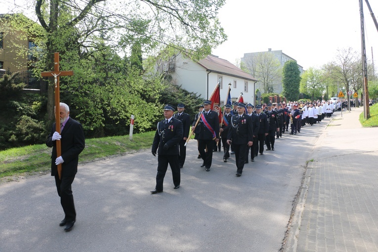 Wyszogród. Pogrzeb ks. kan. Zenona Glicnera (1939-2024)