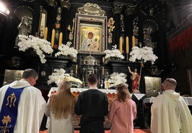 Ponad 130 maturzystów z Limanowej pielgrzymowało na Jasną Górę