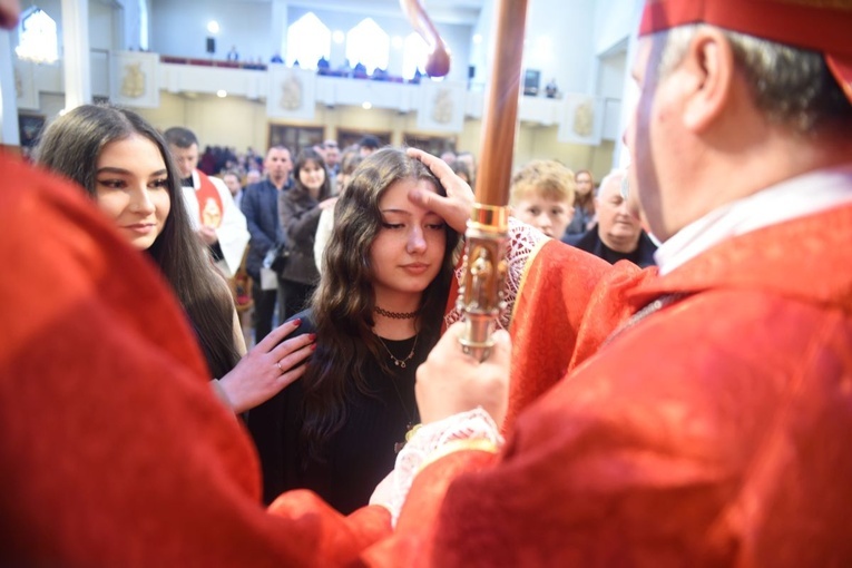 Bierzmowanie w parafii Trójcy Przenajświętszej w Mielcu 2024