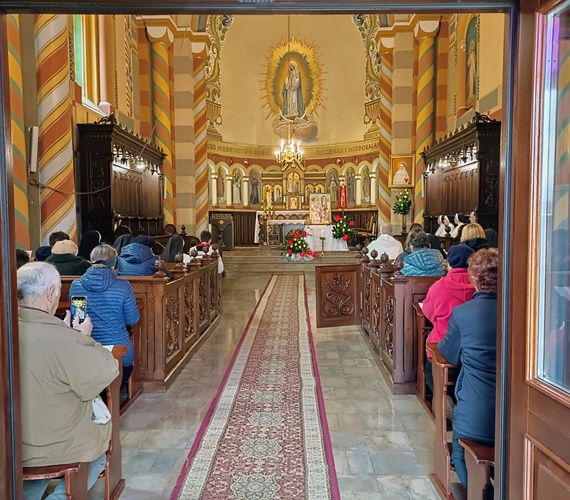 Błogosławiona rodzinach Ulmów w domach zakonnych