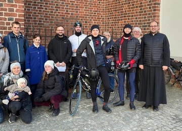 Wyjechali rowerami z Wrocławia do Asyżu