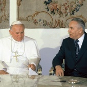 Spotkanie Jana Pawła II z Edwardem Gierkiem podczas pierwszej pielgrzymki do ojczyzny w 1979 r.