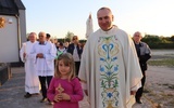 Wprowadzenie relikwii świętych dzieci fatimskich do parafii NSNMP w Skierniewicach