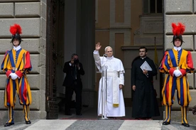 Leon XIV  w Castel Gandolfo