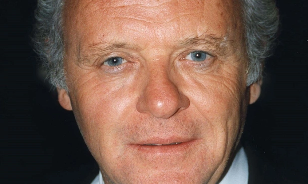 NYT: Anthony Hopkins o rzuceniu nałogu i zwróceniu się do Boga