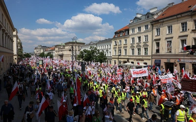 Ulicami Warszawy przeszła manifestacja Solidarności przeciwko polityce klimatycznej