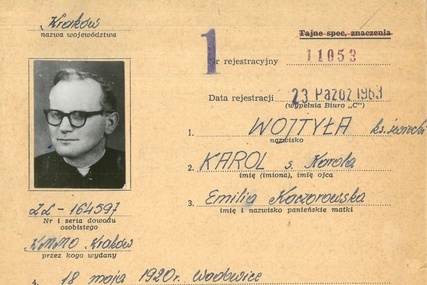 Karta ewidencji operacyjnej biskupa Karola Wojtyły prowadzona przez Wydział IV KW MO w Krakowie.