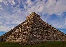 Ukryty grób w mieście Majów