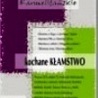 Krótkie, ale luksusowo obute nogi kłamstwa