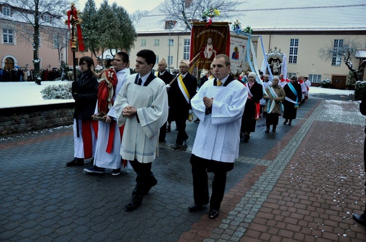 Msza św. z procesją rezurekcyjną fot. Karolina Hermann