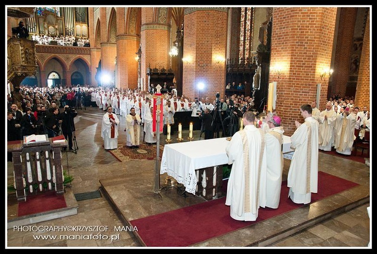  Święcenia biskupie Księdza Biskupa Wiesława Śmigla - Pelplin - foto Krzysztof Mania