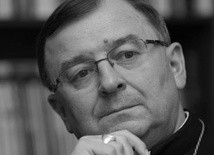 Abp Życiński spotkał się z bezdomnymi