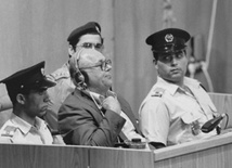 Iwan Demjaniuk słucha wyroku śmierci (Jerozolima, 1988)