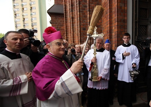 Abp Hoser konsultorem misyjnej dykasterii