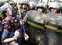 Chiny: Aresztowania po zamieszkach