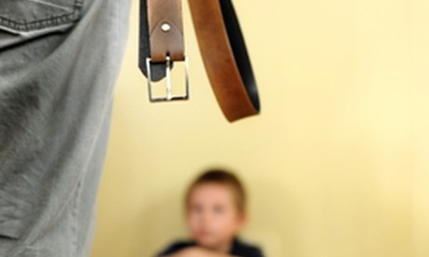 Co czwarty ankietowany za biciem dzieci