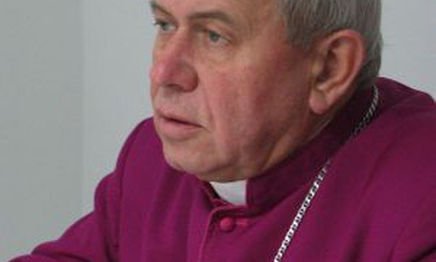 Bp Stanisław Napierała 