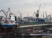Tusk o stoczniach w Gdyni i Szczecinie