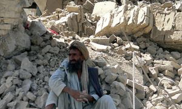 Afganistan: Zamach przed meczetem