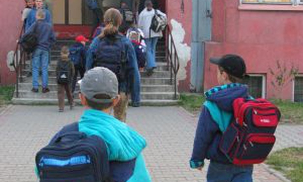 PCK: Wyprawki dla dzieci do szkoły