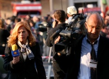 Między gwiazdorstwem a służbą 