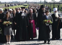 W obozie koncentracyjnym Auschwitz-Birkenau