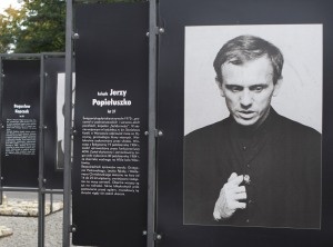 Ofiary stanu wojennego. Wystawa plenerowa.