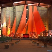 Wnętrze kościoła w Taize