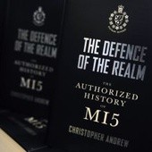 Brytyjski historyk o aktach MI5