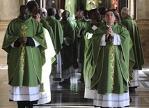 Watykan: Kongijski biskup opuścił Synod