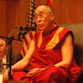Premier Indii o dalajlamie