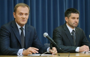 Premier Donald Tusk i Jacek Kapica