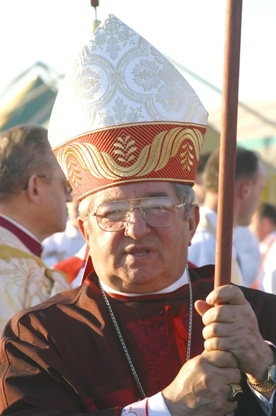 Abp Głódź: Otwierajcie ludziom niebo