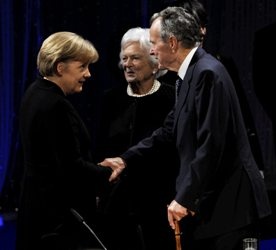 Angela Merkel jedzie do USA