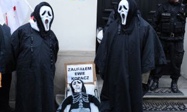 Protest przed siedzibą resortu zdrowia