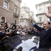 Berlusconi: Krzyże zostaną w klasach