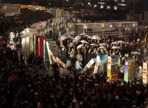 Gigantyczne domino runęło w Berlinie