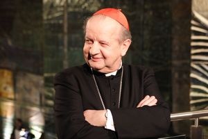 Kard. Dziwisz: Musimy walczyć o jedność