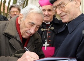 Krzyżowa: 20. rocznica Mszy Pojednania